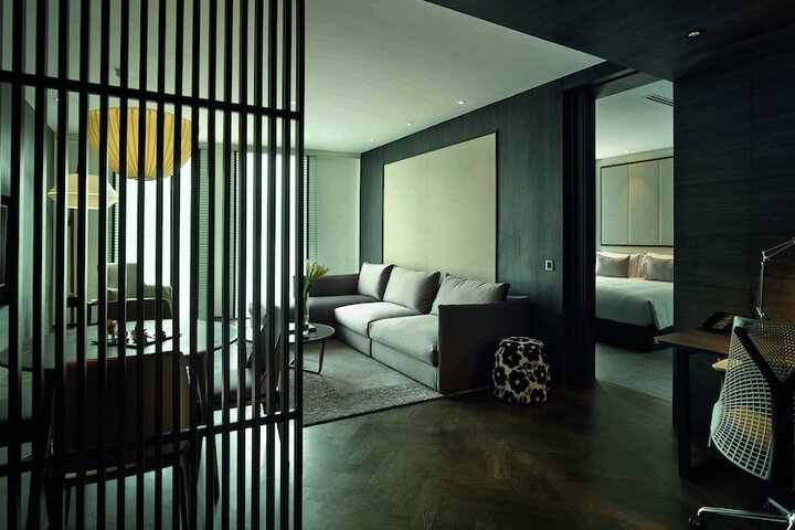 Room 15 of 40