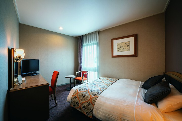 Room 27 of 58