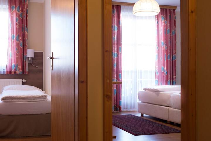 Room 22 of 74