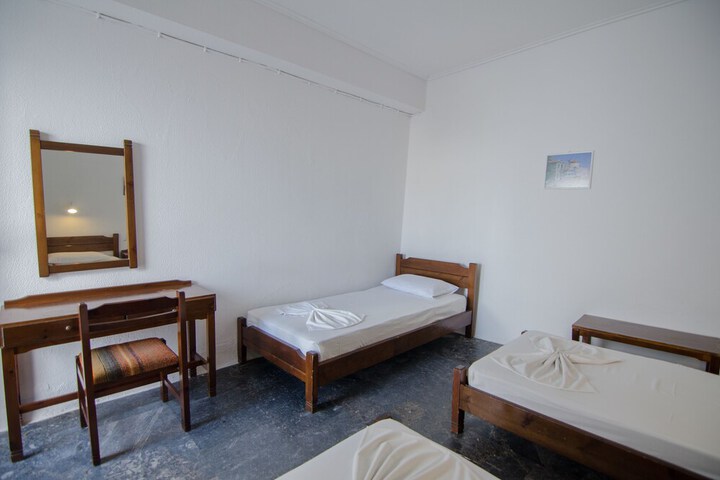 Room 13 of 68