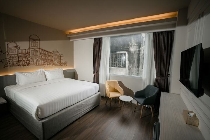 Room 8 of 63