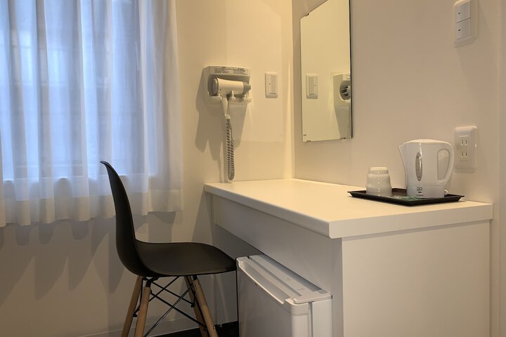Room 7 of 27