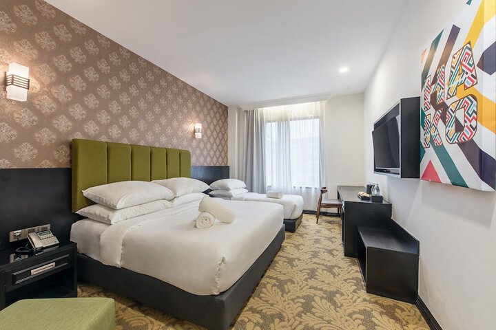 Room 12 of 40