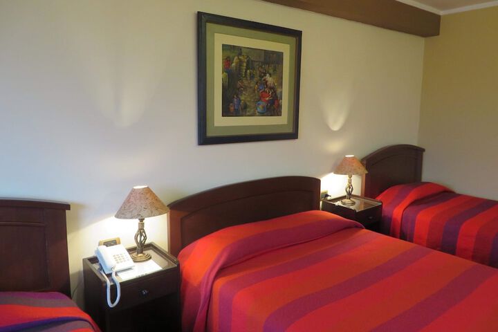 Room 27 of 86