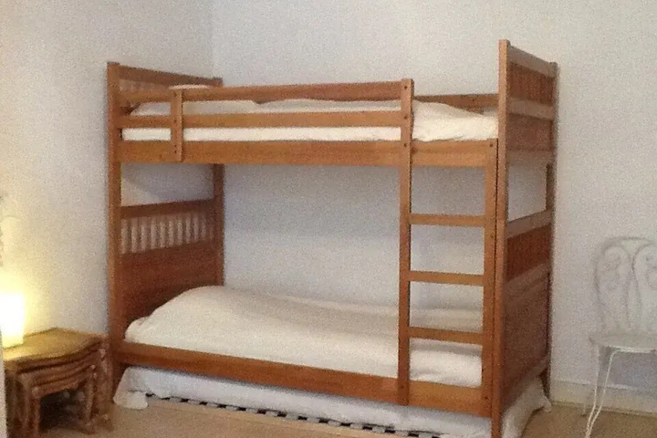 Room 2 of 16