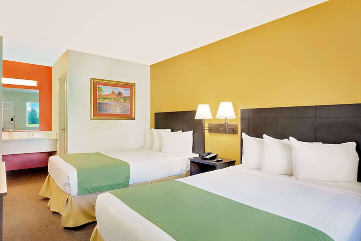 Room 16 of 26