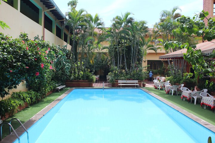 Pool 23 of 35