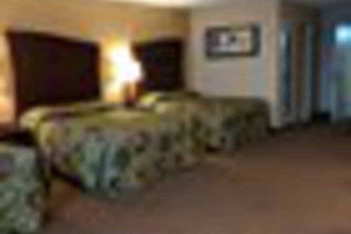 Room 35 of 108