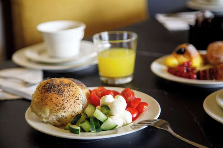 Breakfast/Coffee Service 34 of 40