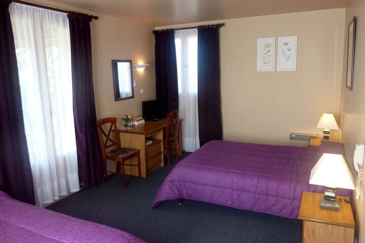 Room 2 of 37