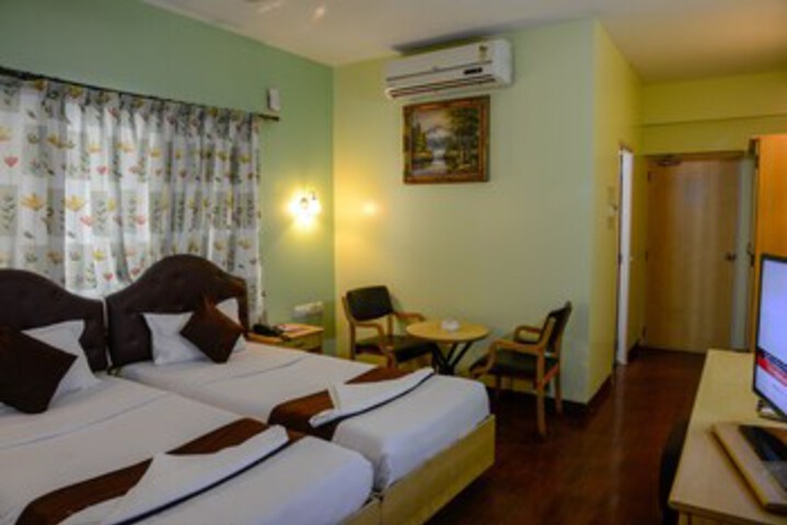 Room 5 of 15