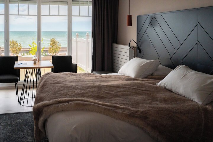 Room 20 of 98