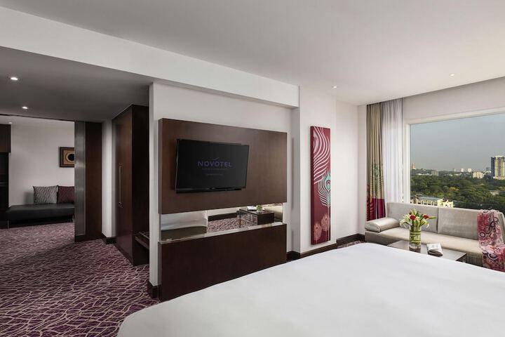 Room 35 of 155