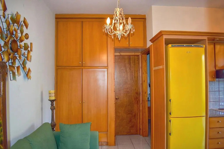 Room 3 of 12
