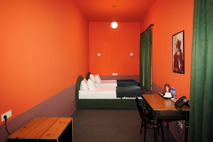 Room 29 of 73