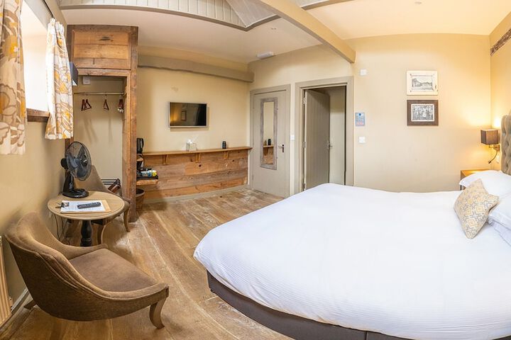 Room 7 of 47