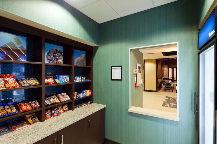 Snack bar