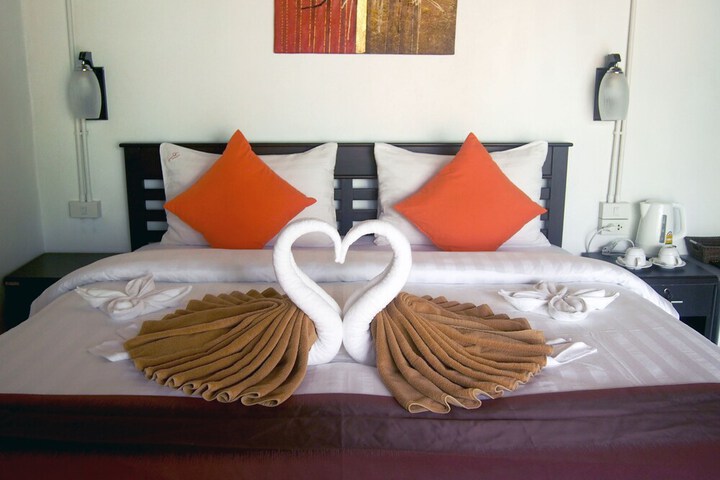 Room 5 of 26