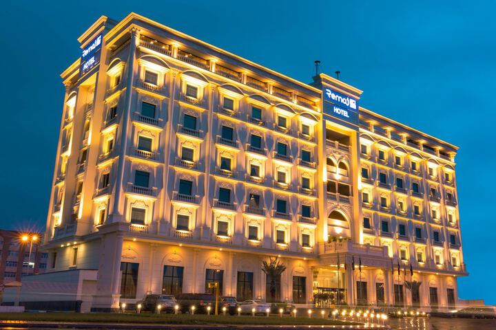Hotel 100 of 104