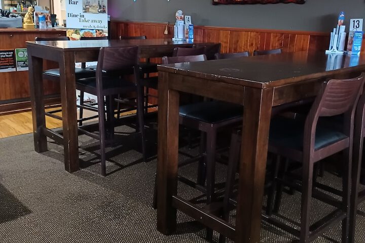 Lounge 9 of 19