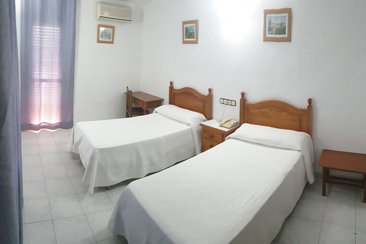 Room 11 of 44