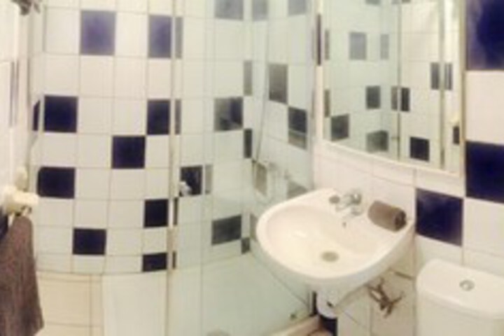 Room 3 of 22