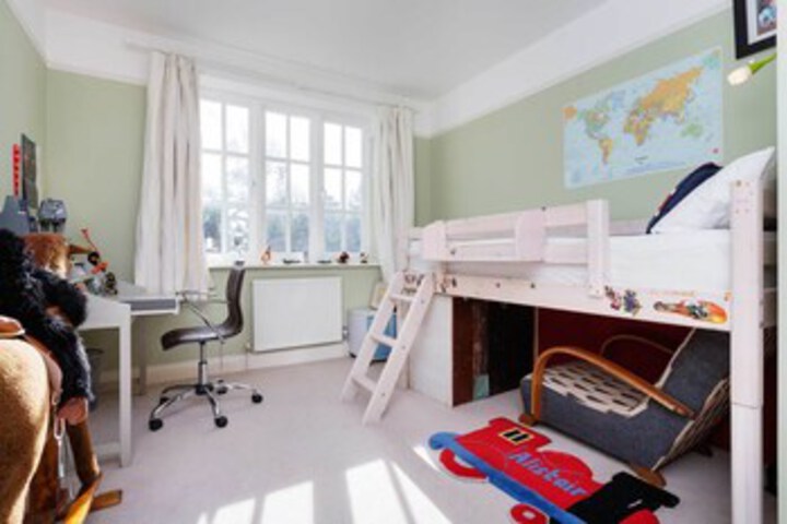 Room 30 of 42