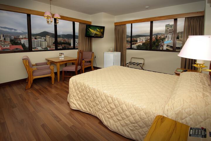 Room 12 of 60