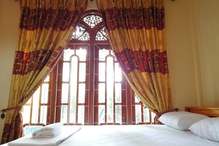 Room 6 of 49