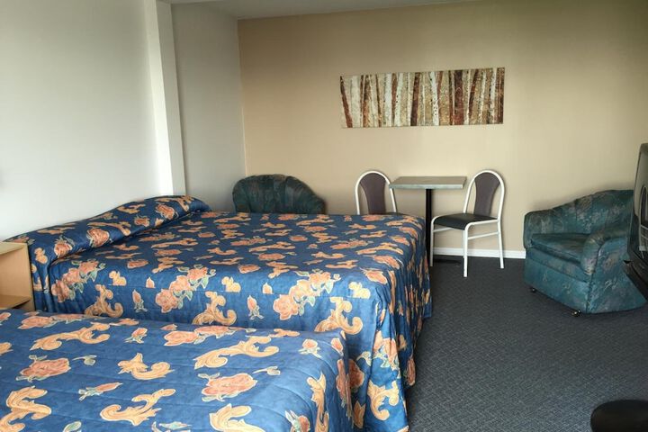 Room 16 of 36