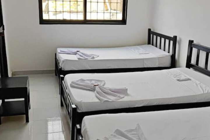 Room 5 of 32