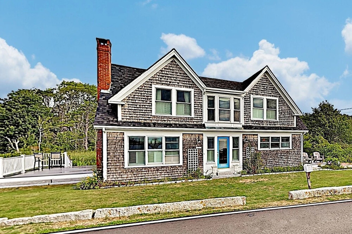 New Listing! Curtis House on the Cove 3 Bedroom Cottage