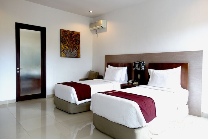 Room 5 of 26