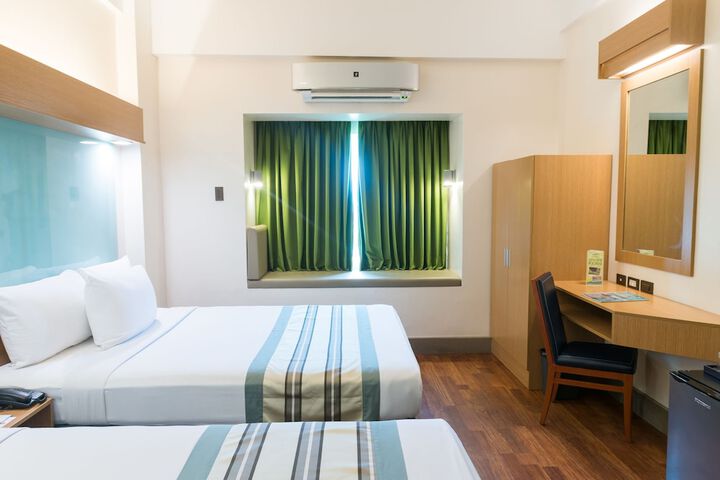 Room 3 of 24