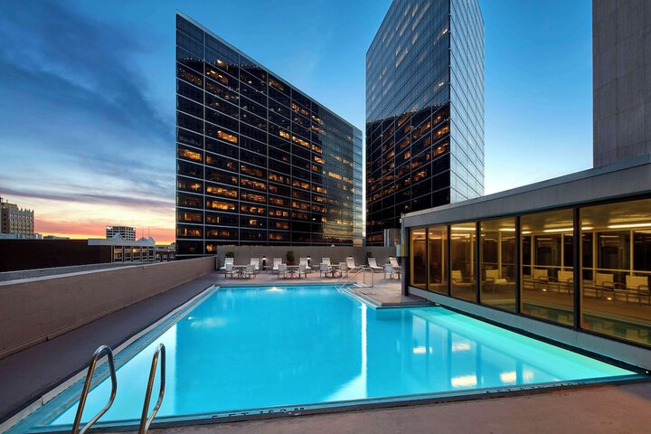 Rooftop pool
