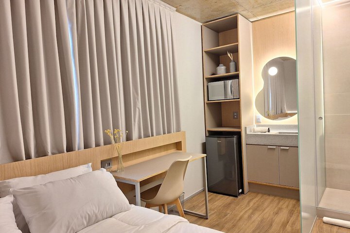 Room 13 of 71