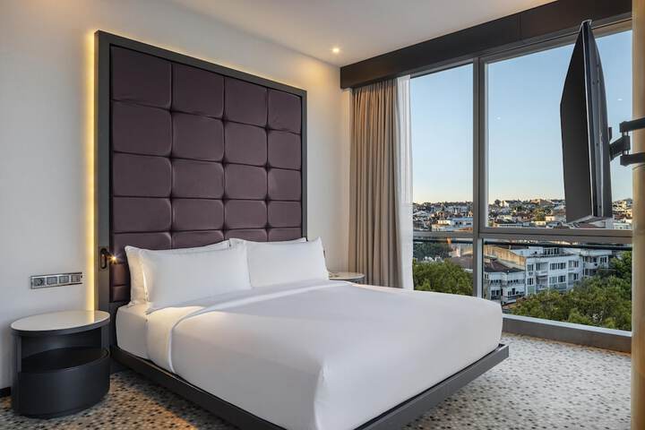 Room 50 of 191