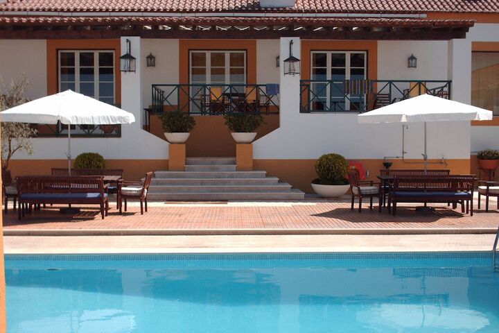 Hotel 4 of 115