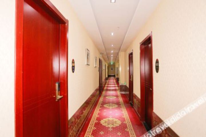 Hotel Interior 13 of 32