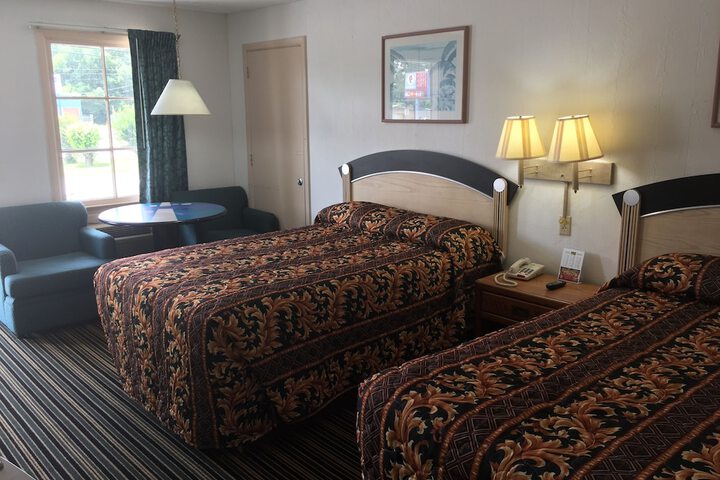 2 Double Beds (6 of 7)