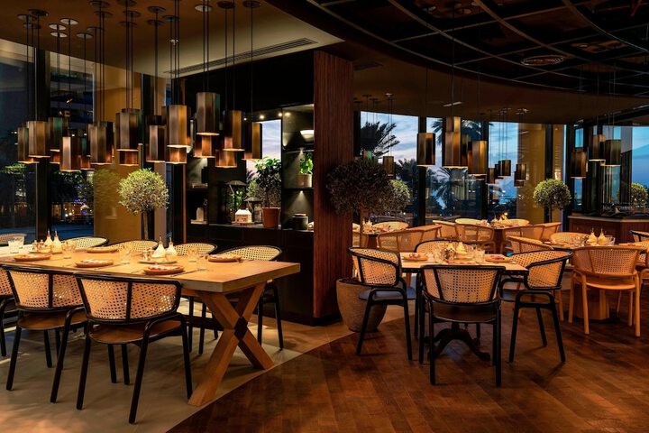 Dining 203 of 334