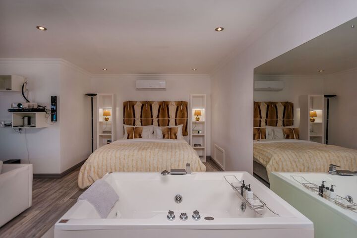 Room 4 of 47
