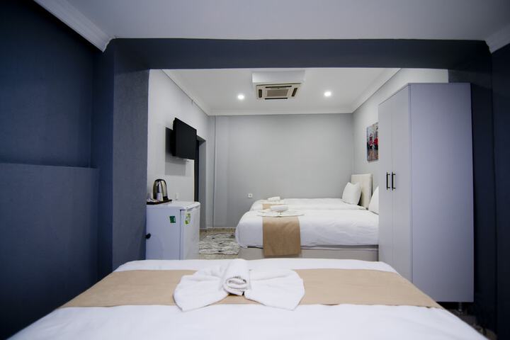 Room 31 of 83