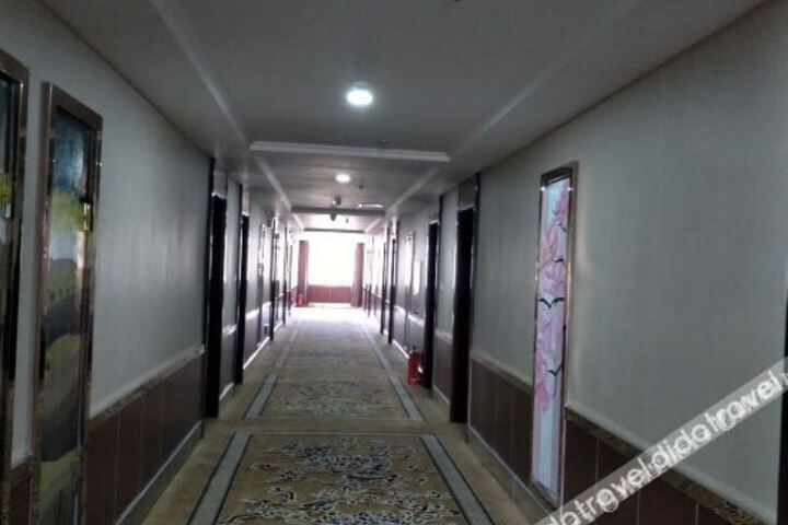 Hotel Interior 19 of 32