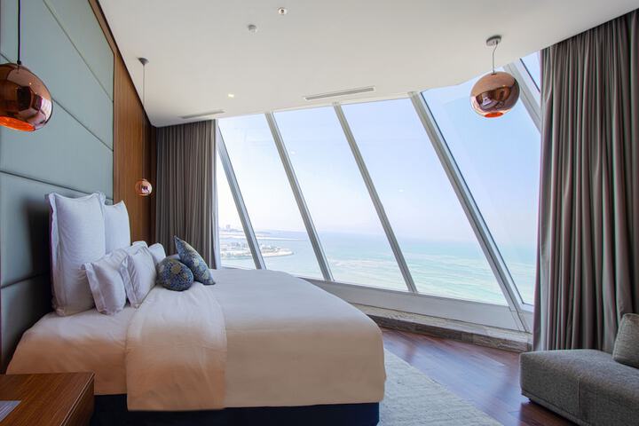 Room 46 of 104