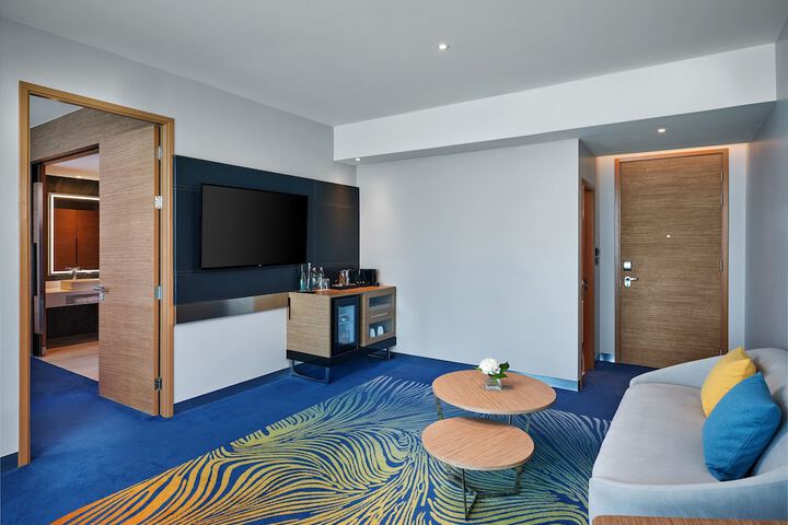 Room 16 of 46