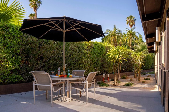 Terrace/Patio 18 of 50