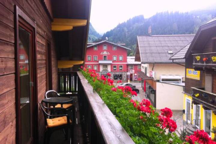Hotel 4 of 5