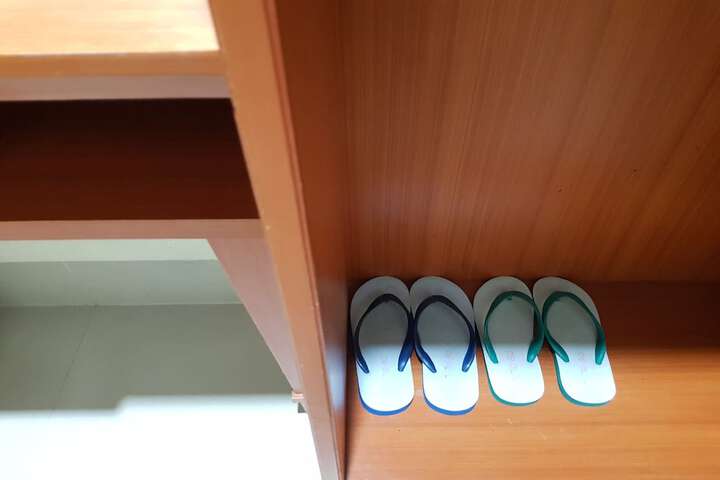 Room 11 of 83