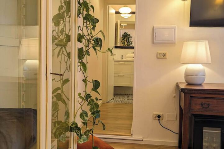 Room 22 of 57